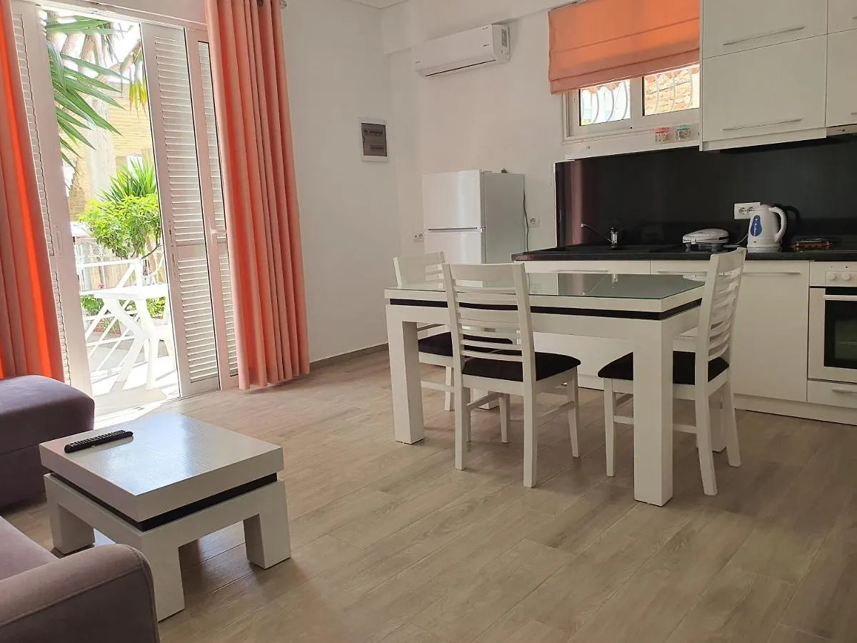Villa Kristiana Sarandë 0*,